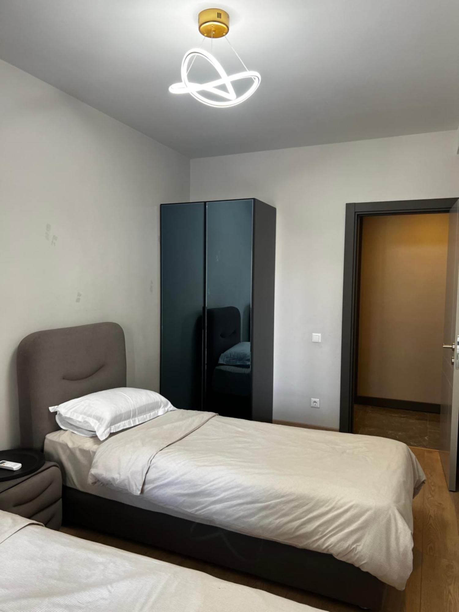 Apartment Family Luxury 3 Bedroom 1 Saloon *